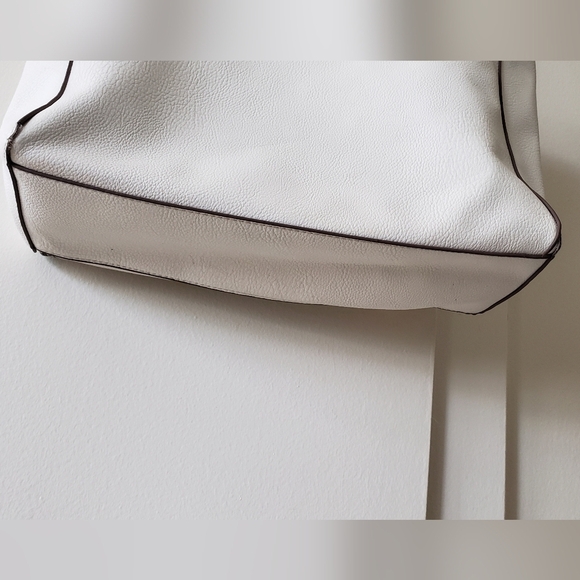 3/$20 Nicole By Nicole Miller White Harper Tote Bag - Picture 11 of 11